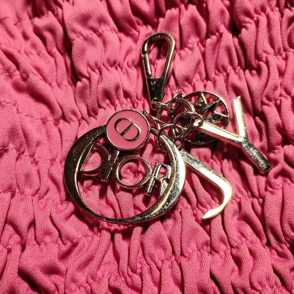 Dior Clip